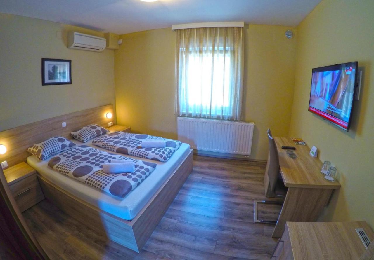 Apartments And Rooms Rea سفيتي مارتن نا موري المظهر الخارجي الصورة