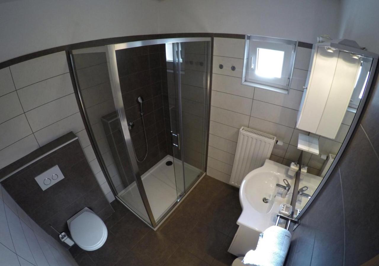 Apartments And Rooms Rea سفيتي مارتن نا موري المظهر الخارجي الصورة