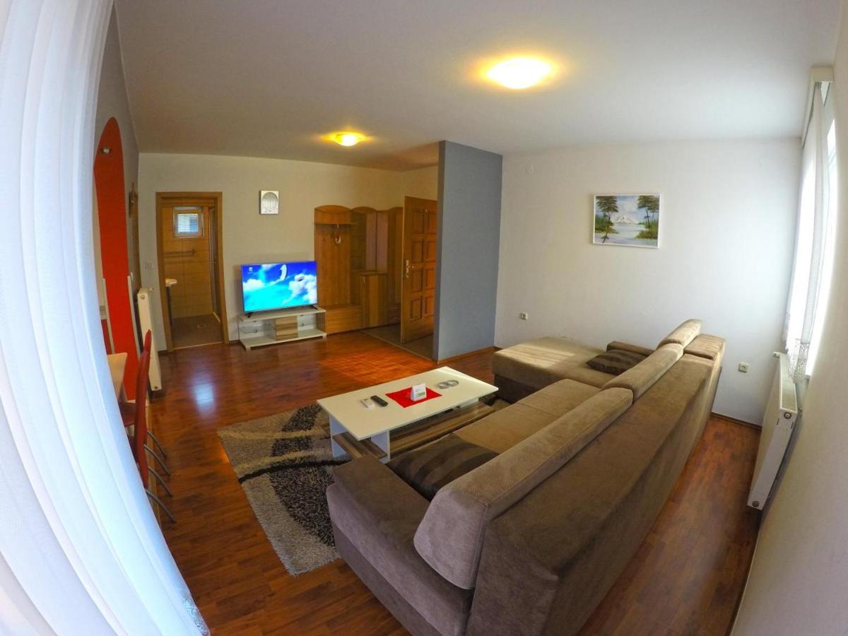 Apartments And Rooms Rea سفيتي مارتن نا موري المظهر الخارجي الصورة